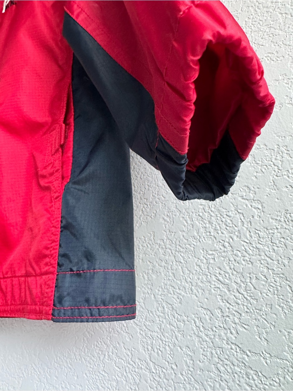 Gap Kids Red Windbreaker Jacket UK Flag Hooded XS (4-5) Lightweight - Picture 8 of 17